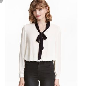 Tie Neck H&M Blouse with Tie. No buttons! Cute!